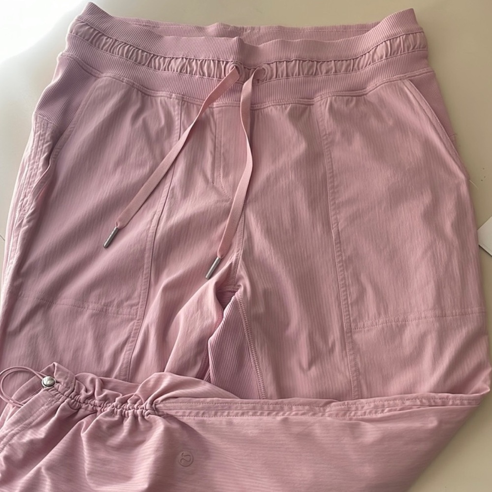 Lululemon Dance Studio Pant Crop Pink Haze Size 6 New - Picture 2 of 6